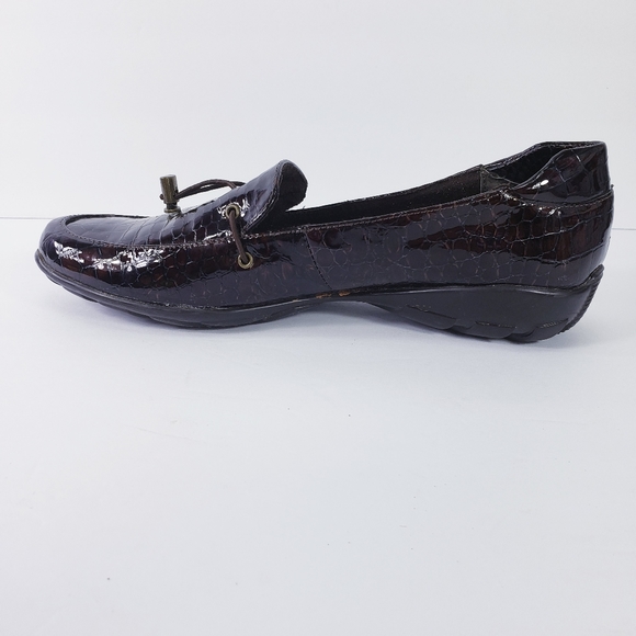 Vaneli Sport Flats Snake Skin.. - Picture 4 of 8